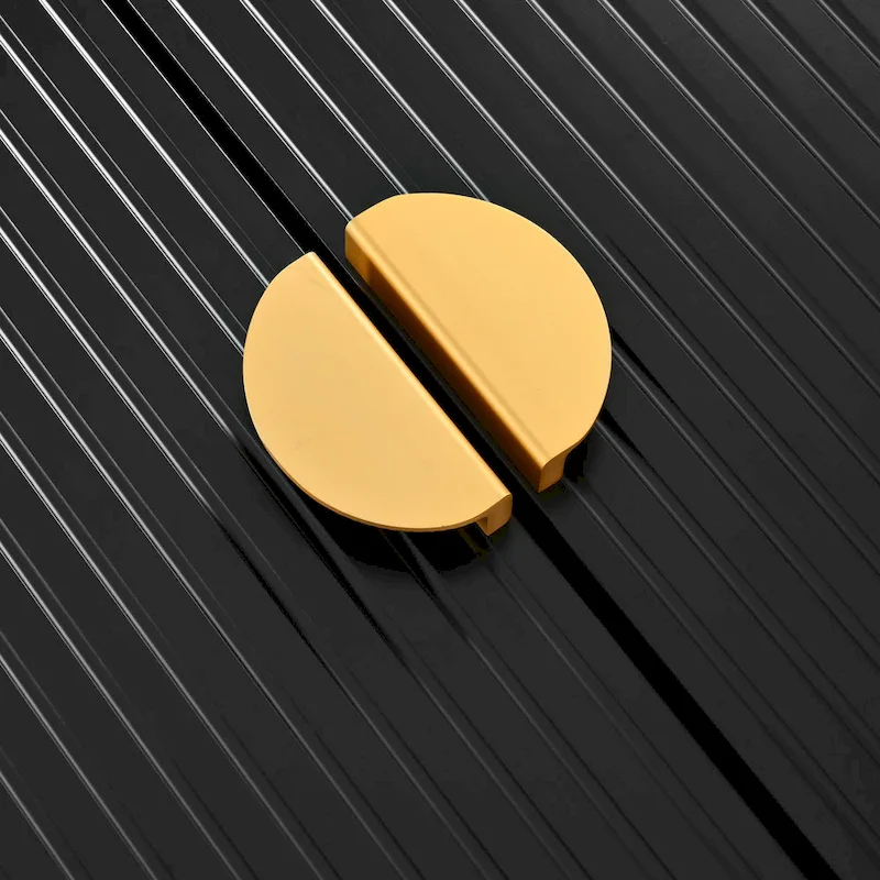 Living Room Four Door Sideboard with Sturdy Metal Legs