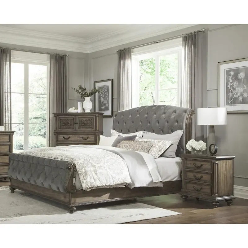 Traditional Bedroom Set 3pc Button-Tufted Formal Bed and Two Nightstands