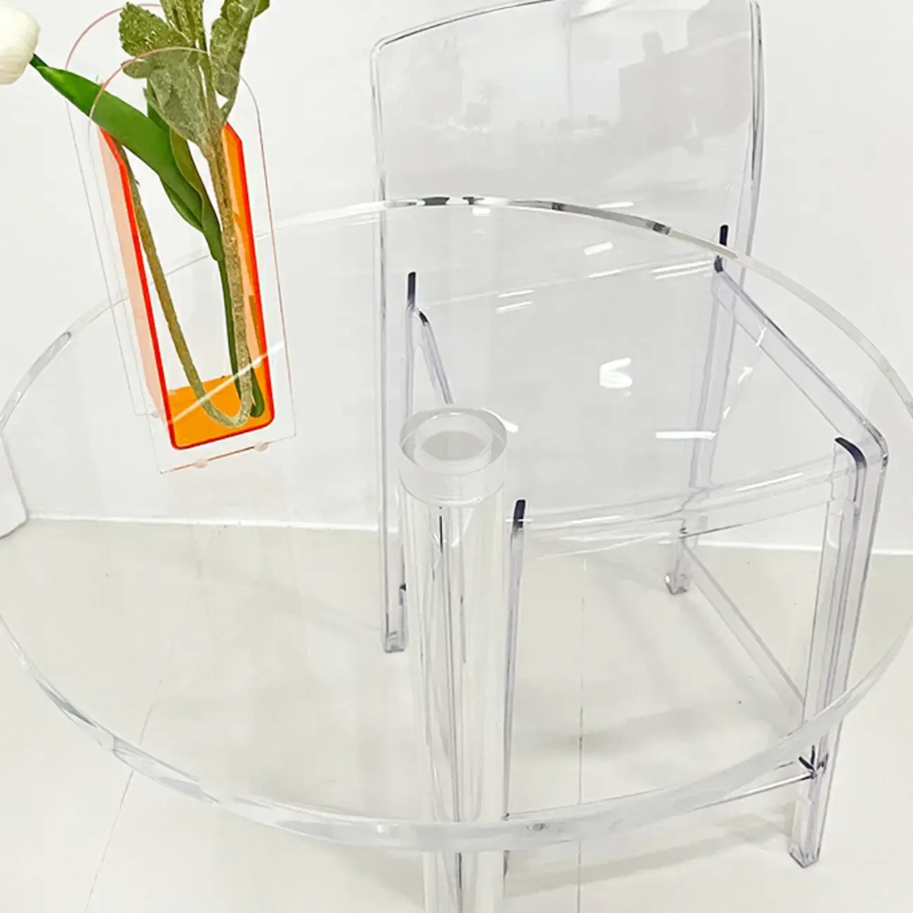 Modern Clear Acrylic Round Pedestal Bar Tables