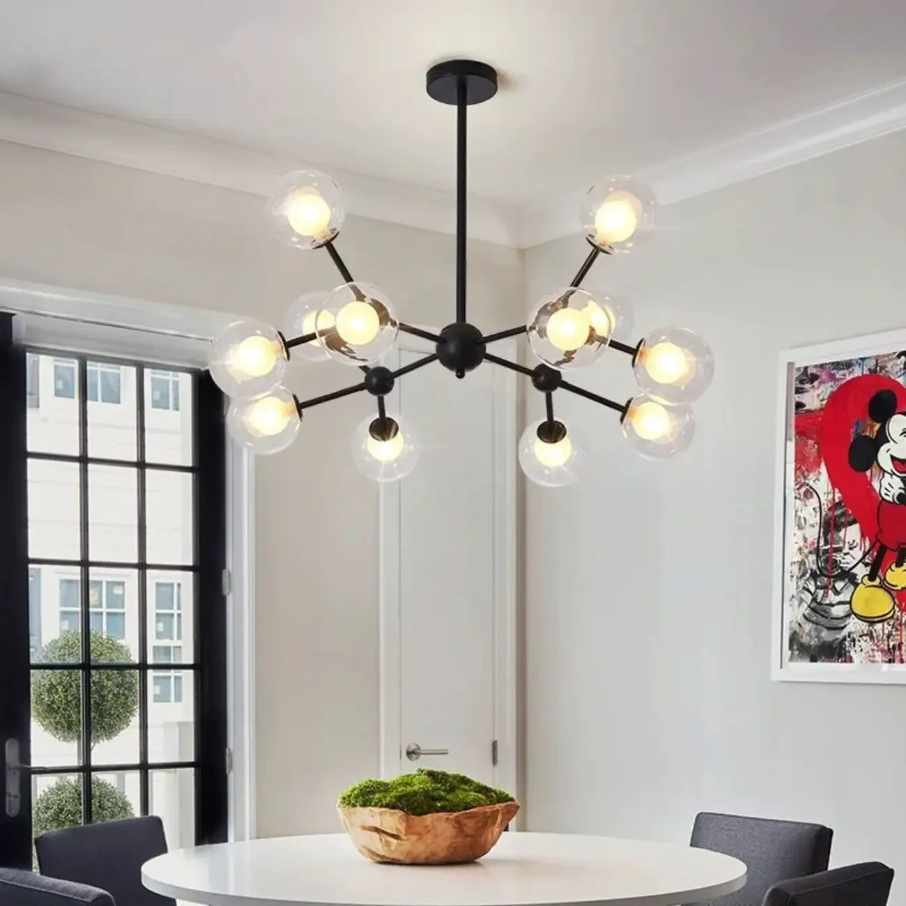 Modern Glass Globes LED Chandelier with Sputnik Design