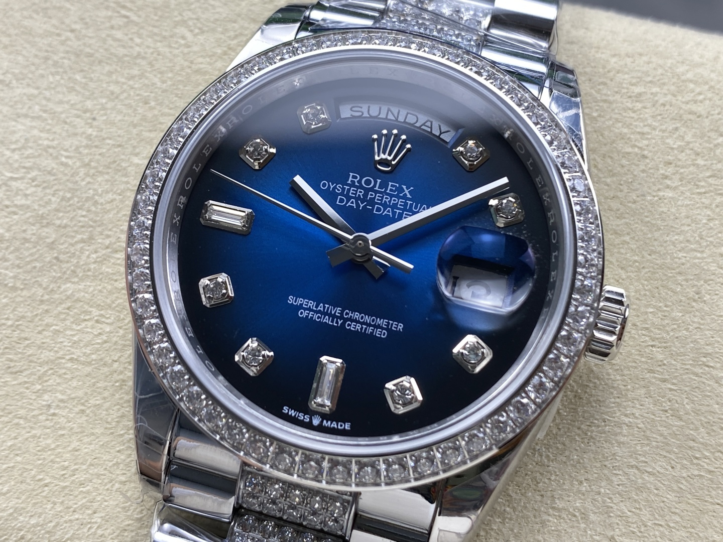 Rolex Day-Date super clone blue dial diamond bezel
