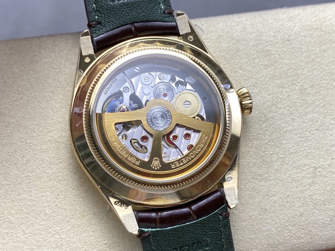 7140 clone movement through exhibition case back with gold rotor