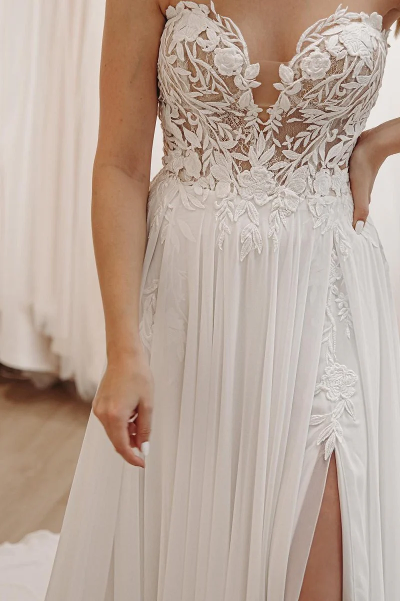 White Sweetheart Long Lace Boho Wedding Dress with Slit