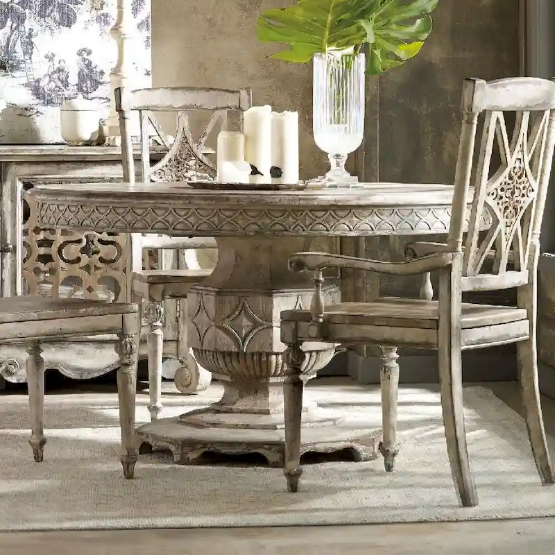 White Round Extendable Dining Table, Seats 4–6