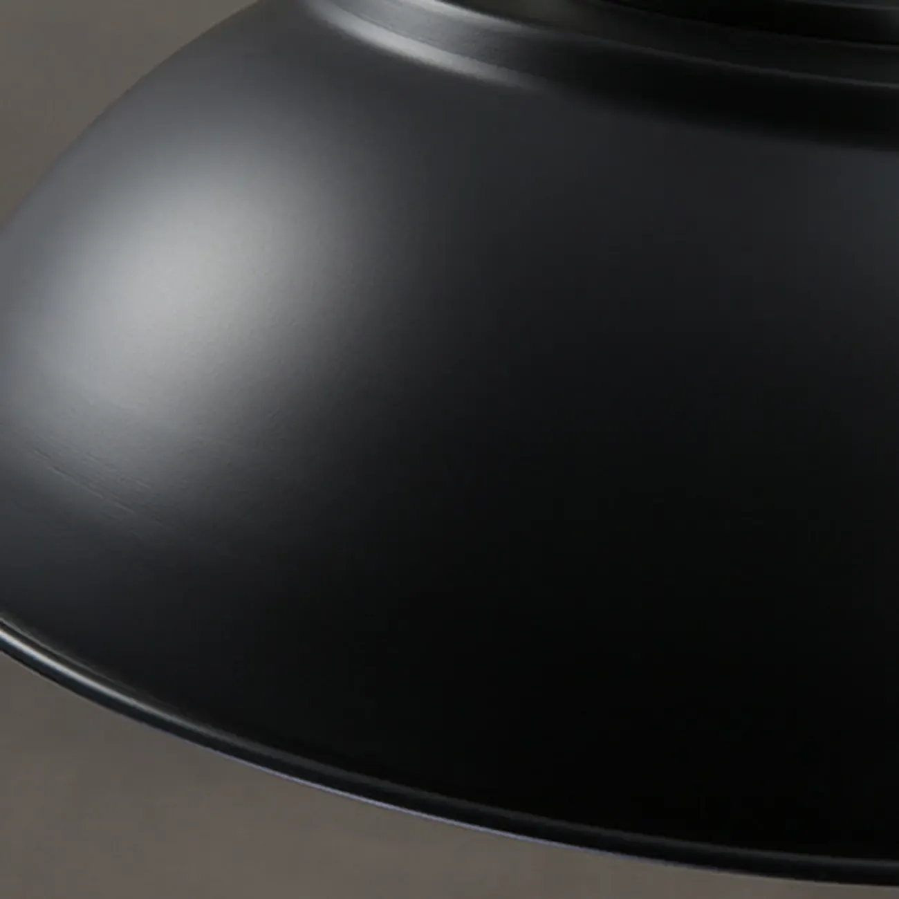 Industrial Adjustable Black Round Pendant light