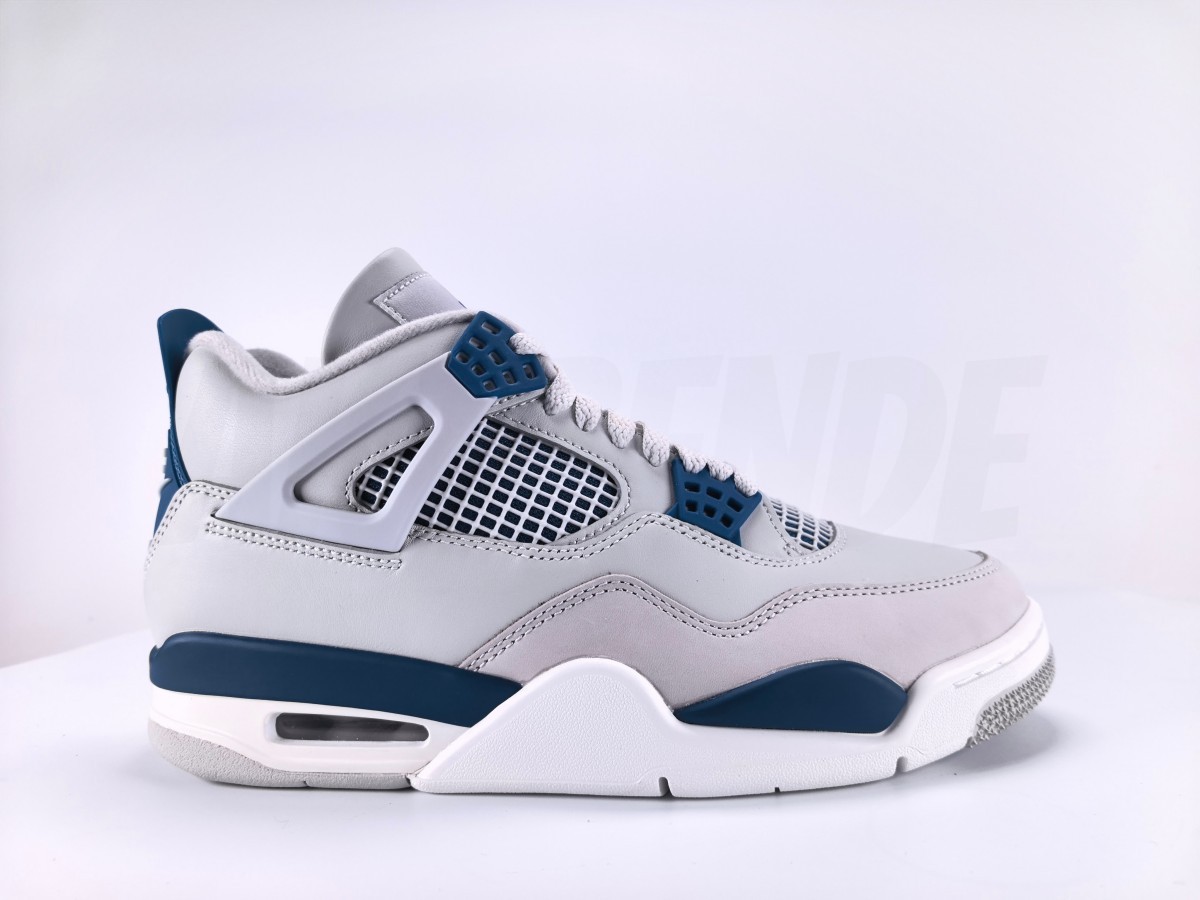 Jordan 4 Retro Military Blue (2024) - Aktrende