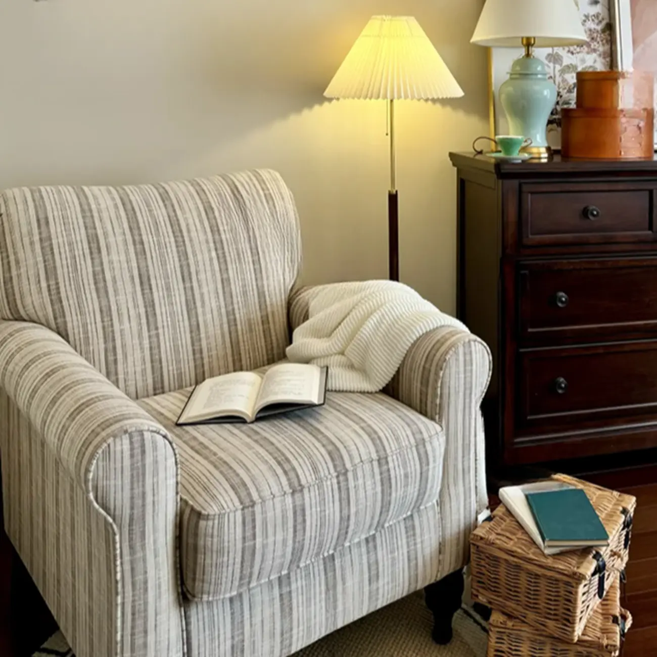 Traditional Wingback Linen Fabric Arm Chair Living Room