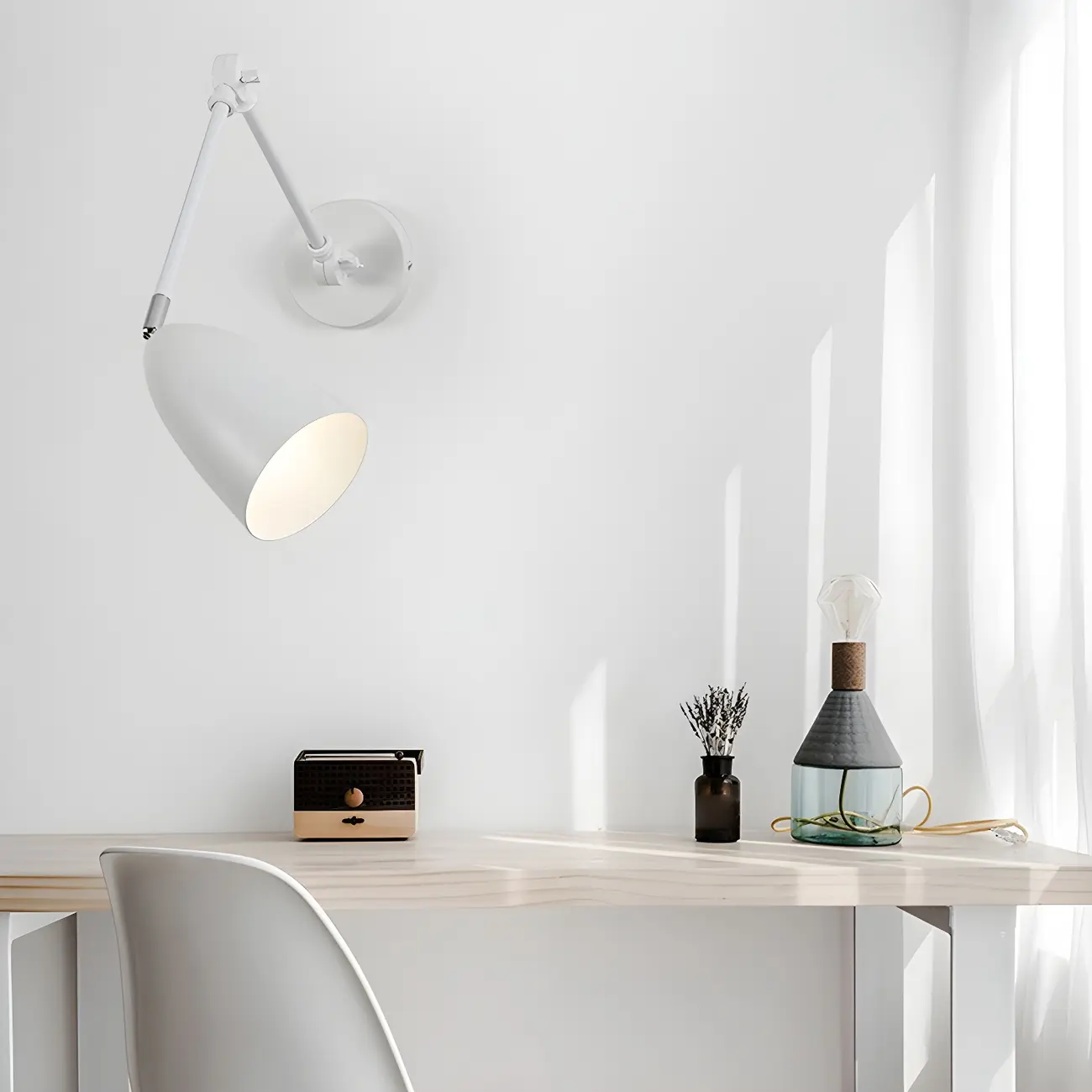 Modern Simple Metal Adjustable Swing Arm Wall Light