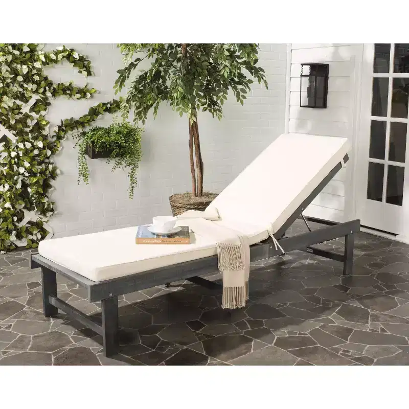 Inglewood Lounge Chair W/ Cushion - Outdoor - PAT6723 - Safavieh