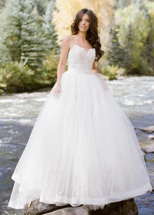 Simple Sleeveless Sweetheart Lace Backless Princess Wedding Dresses with Belt