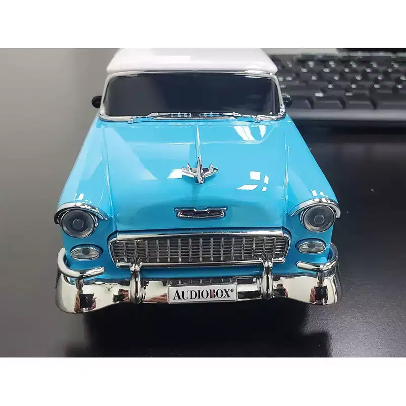 TRK-5500BT Retro Ride 10-Watt-Continuous-Output 1955 Replica Car Bluetooth Speaker