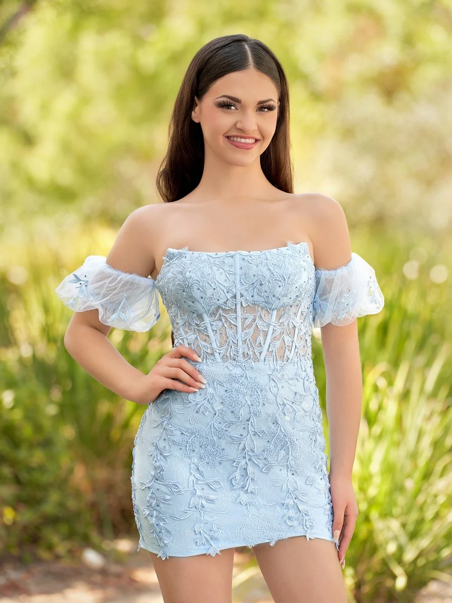 Sheath Lace Strapless Homecoming Dress with Appliques