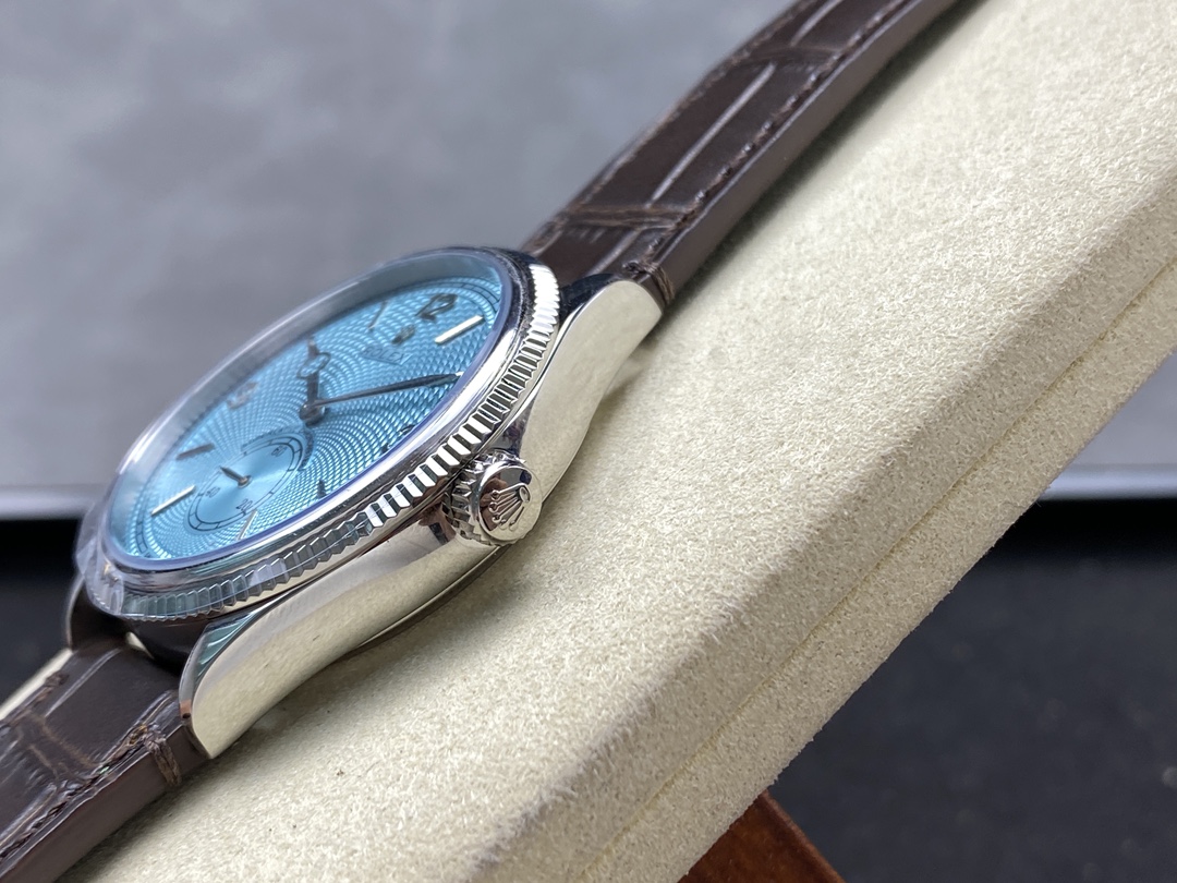 Super clone Rolex side profile crown and bezel