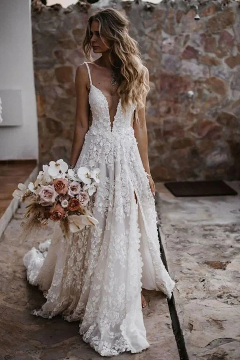 White Boho A-Line Lace Wedding Dress with Appliques