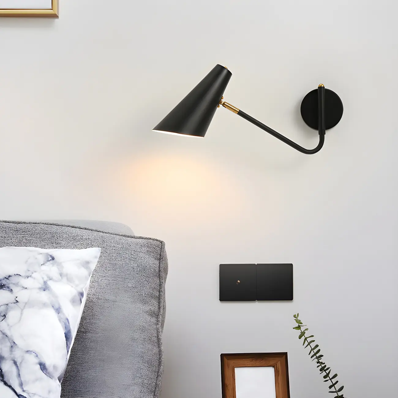 Modern Metal Simple Swing Arm Wall Light