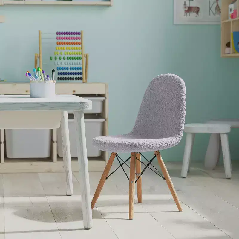 Merrick Lane Children's Lyon Faux Shearling Accent Chair, Modern Accent Chair For Bedroom, Entryway, and Living Room
