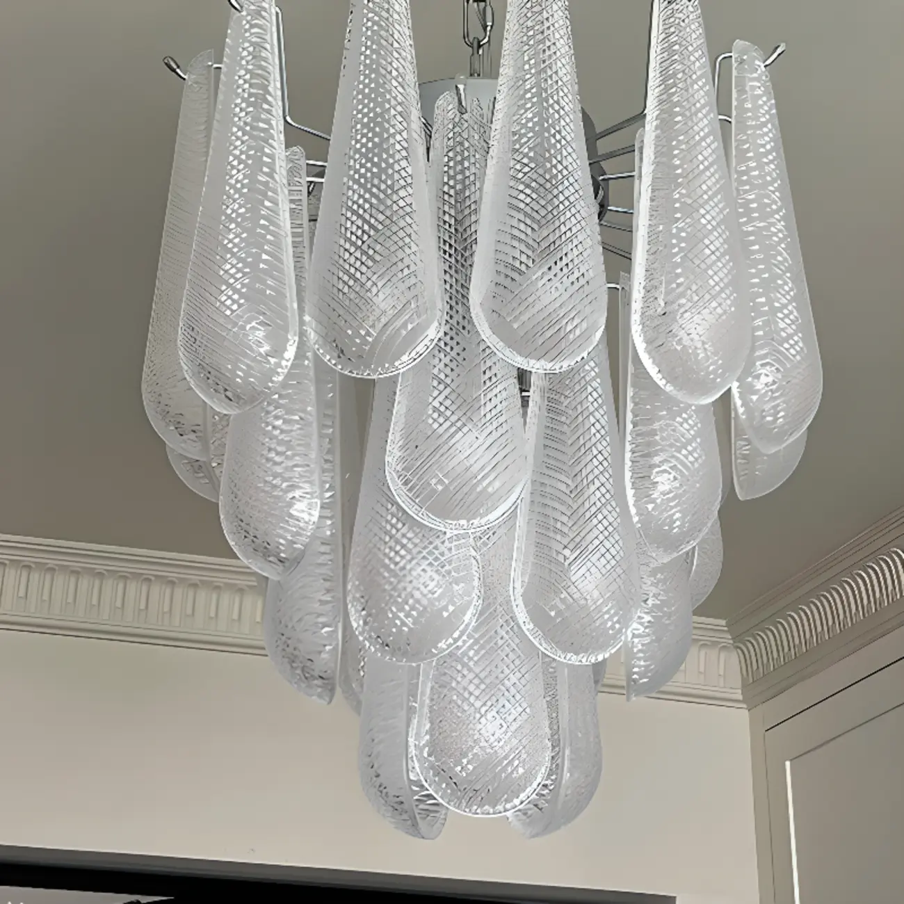 White Crystal Teardrop Glass Modern Chandelier