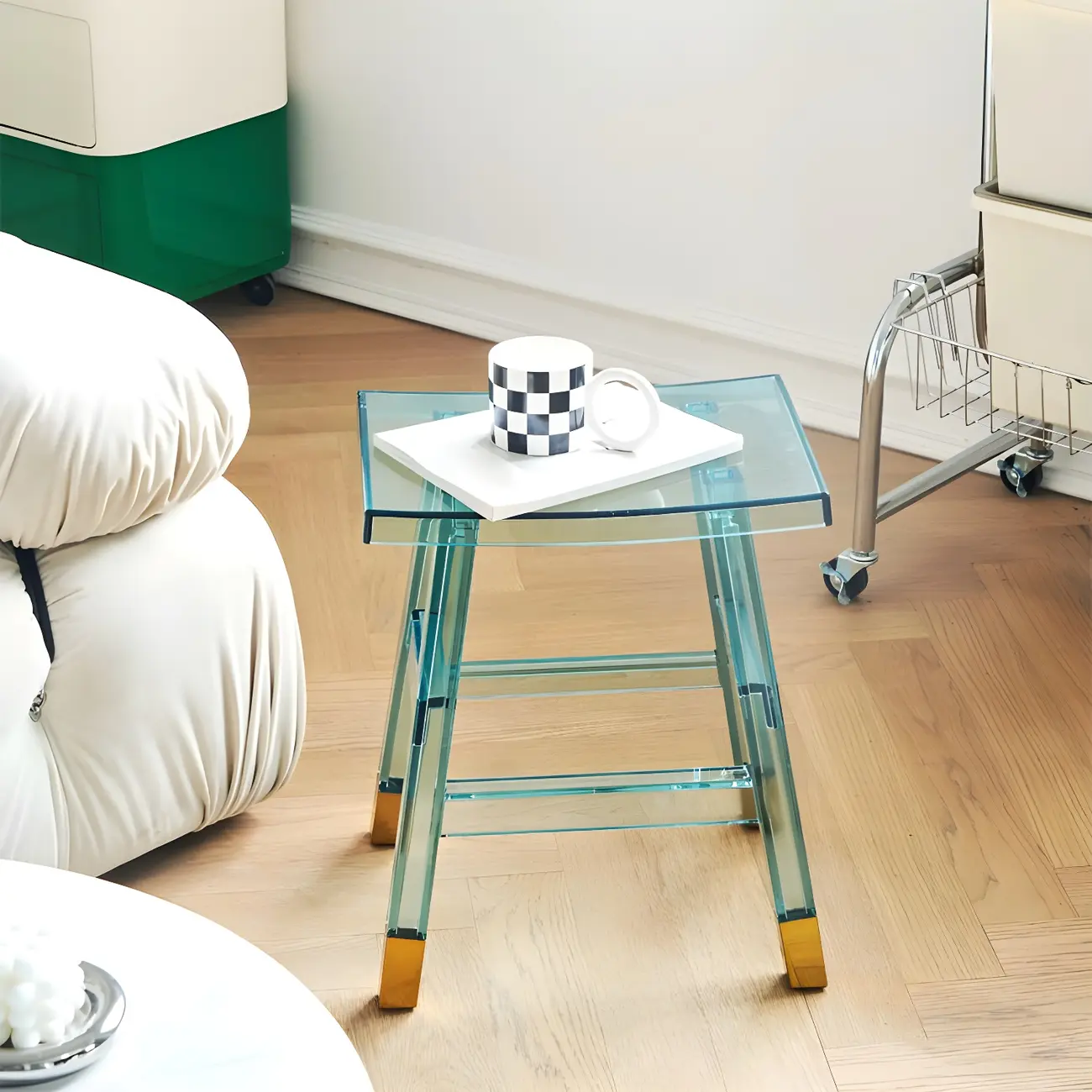 Vibrant Colors Acrylic Chic Coffee Chair Stackable Bar Stool