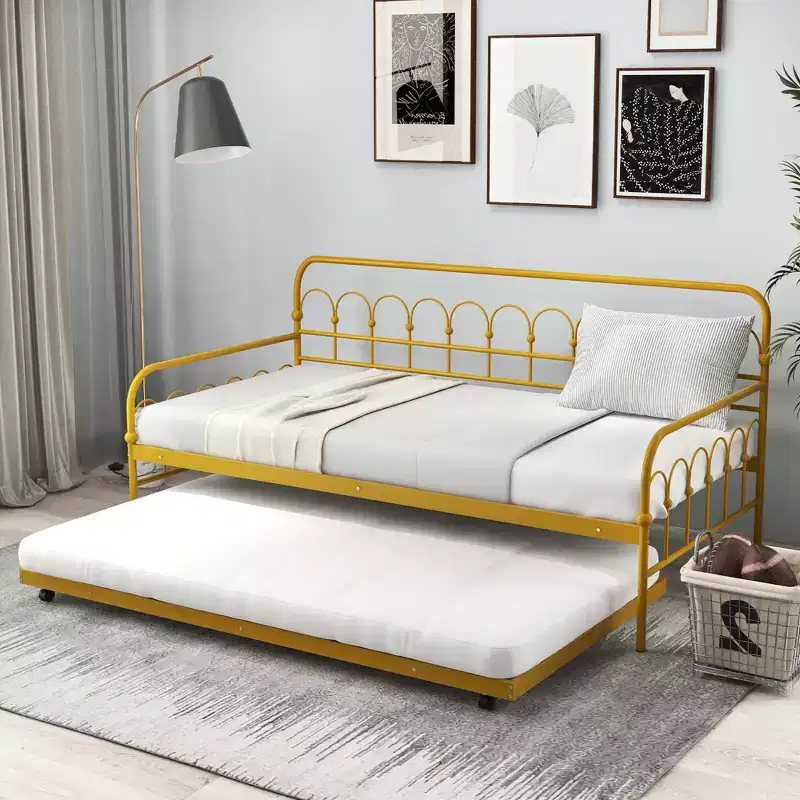 Costway Twin Size Metal Daybed with Trundle Space-Saving Sofa Bed Lockable Wheels Gold