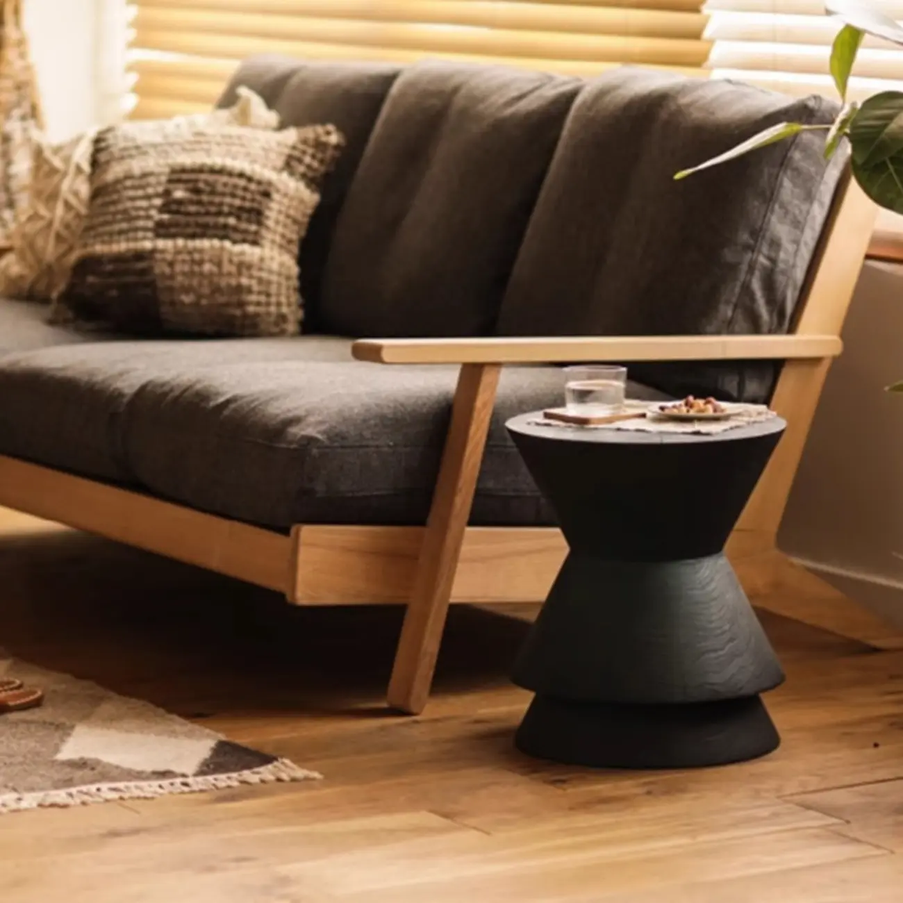 Traditional Wooden Round End Table with Drum Base