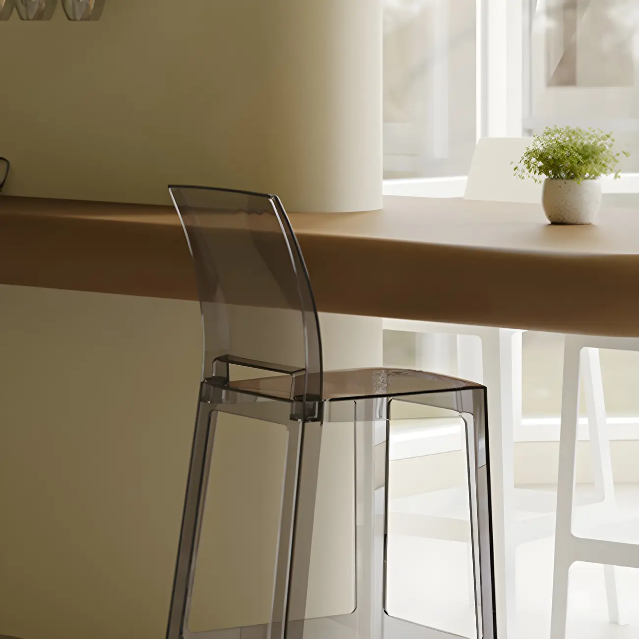 Modern Acrylic Smooth Elegant Circular Backrest Bar Stool