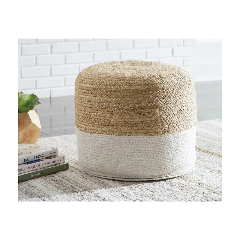 Sweed Valley Natural/White Pouf