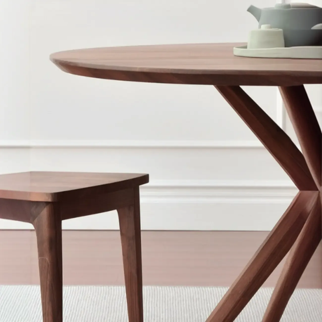 Modern Brown Solid Wood Round Dining Table