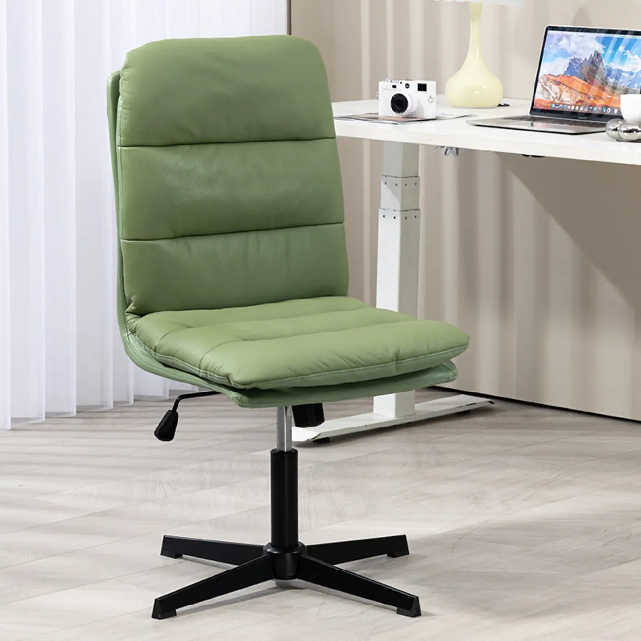 White Leather Tilt Lock Swivel Office Chairs