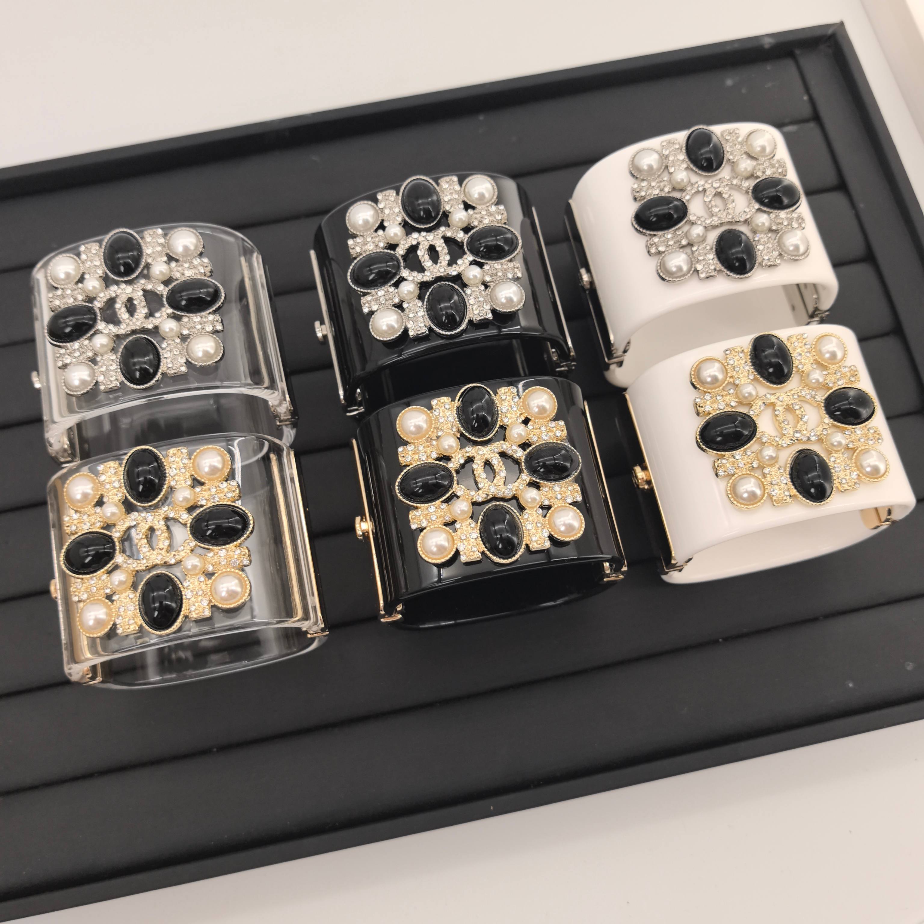 CCS158 Chanel Large acrylic bracelet - ccjewelryacc