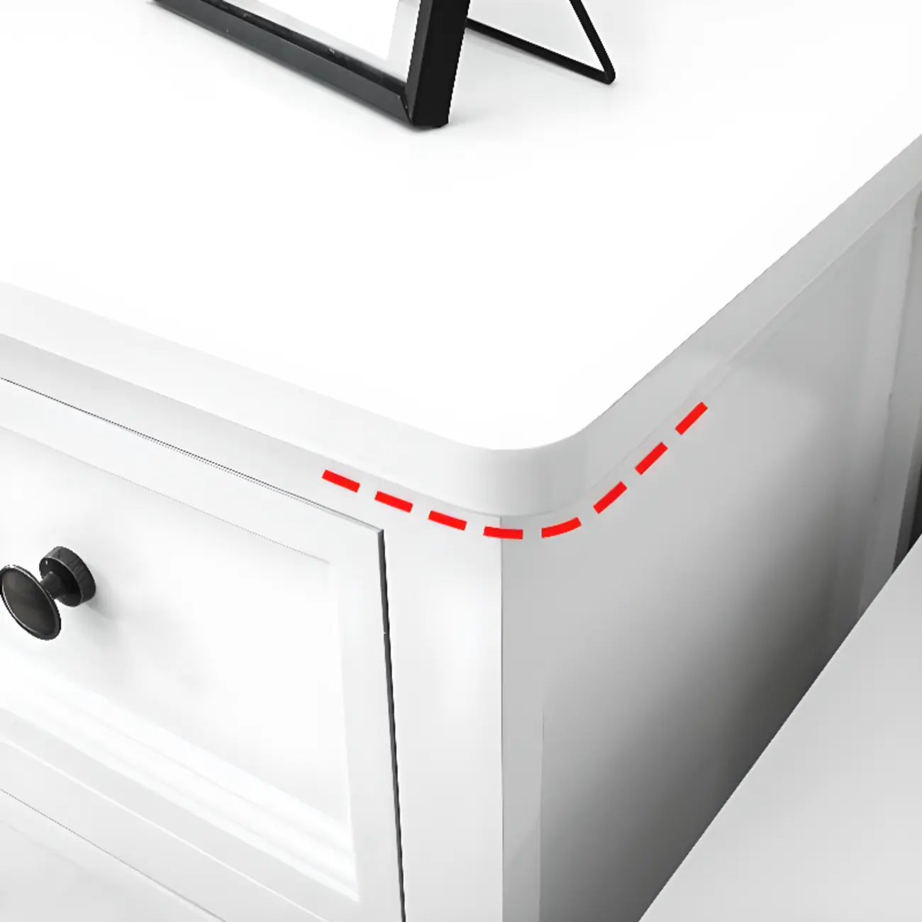 Elegant Wooden 7-Drawer White Dresser with Metal Handle