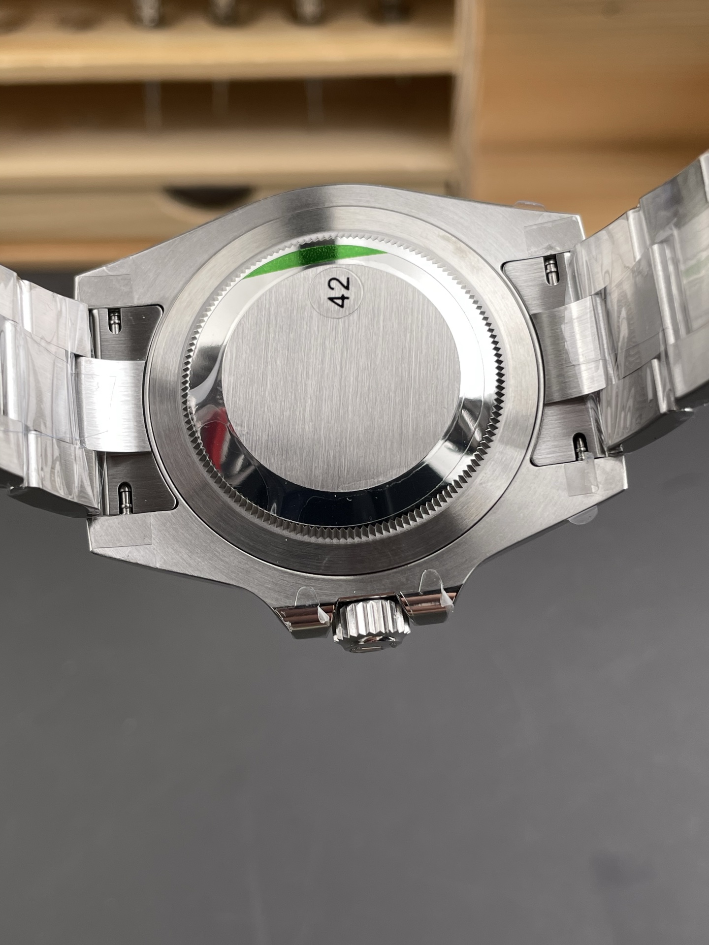 Rolex GMT-Master II replica closed caseback with brushed steel finish and Oyster end links