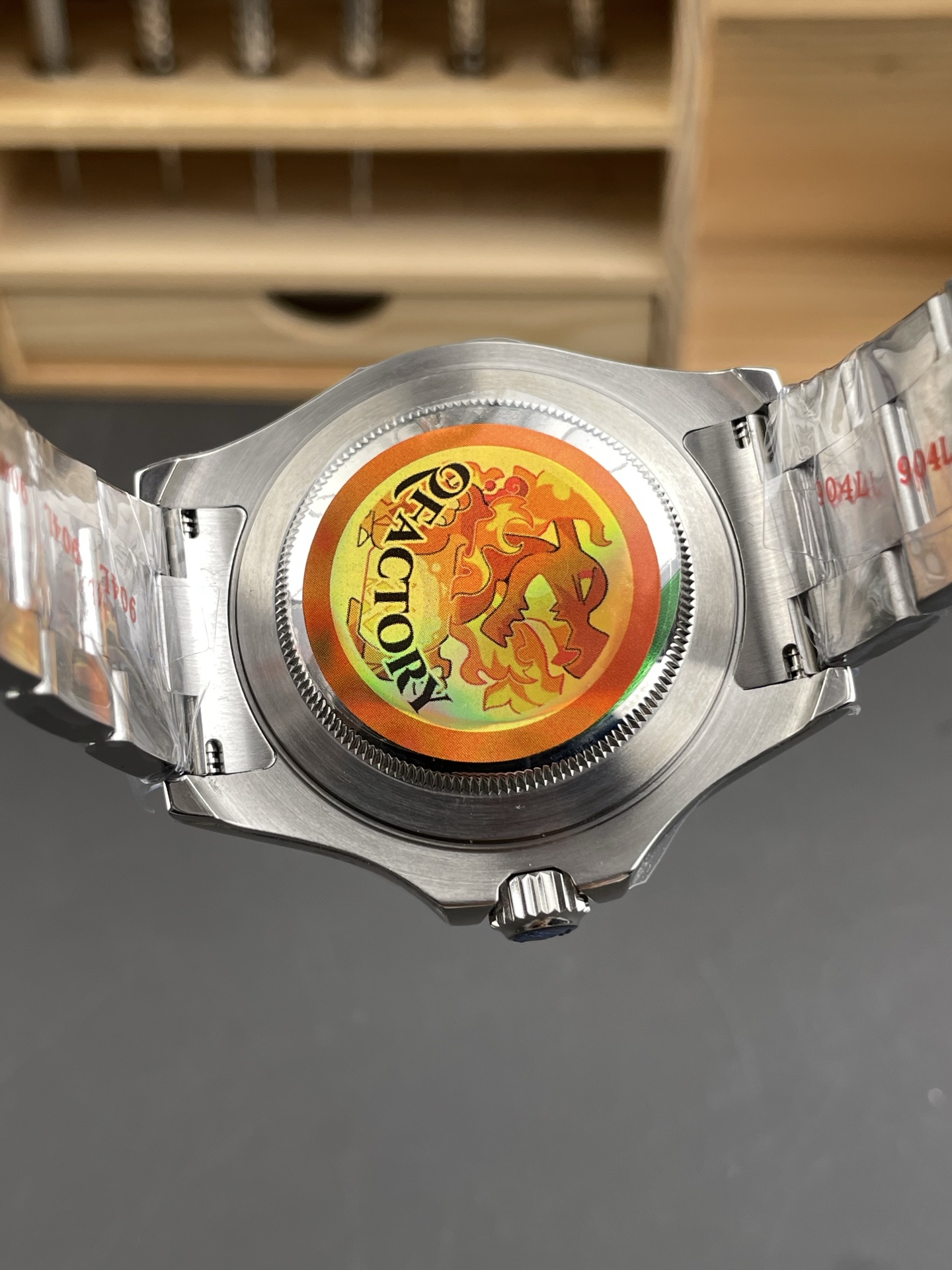 Rolex Yacht-Master replica caseback and bracelet underside detail