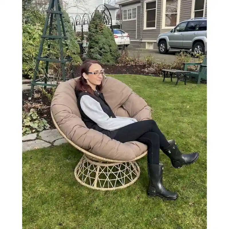 Papasan Swivel Chair