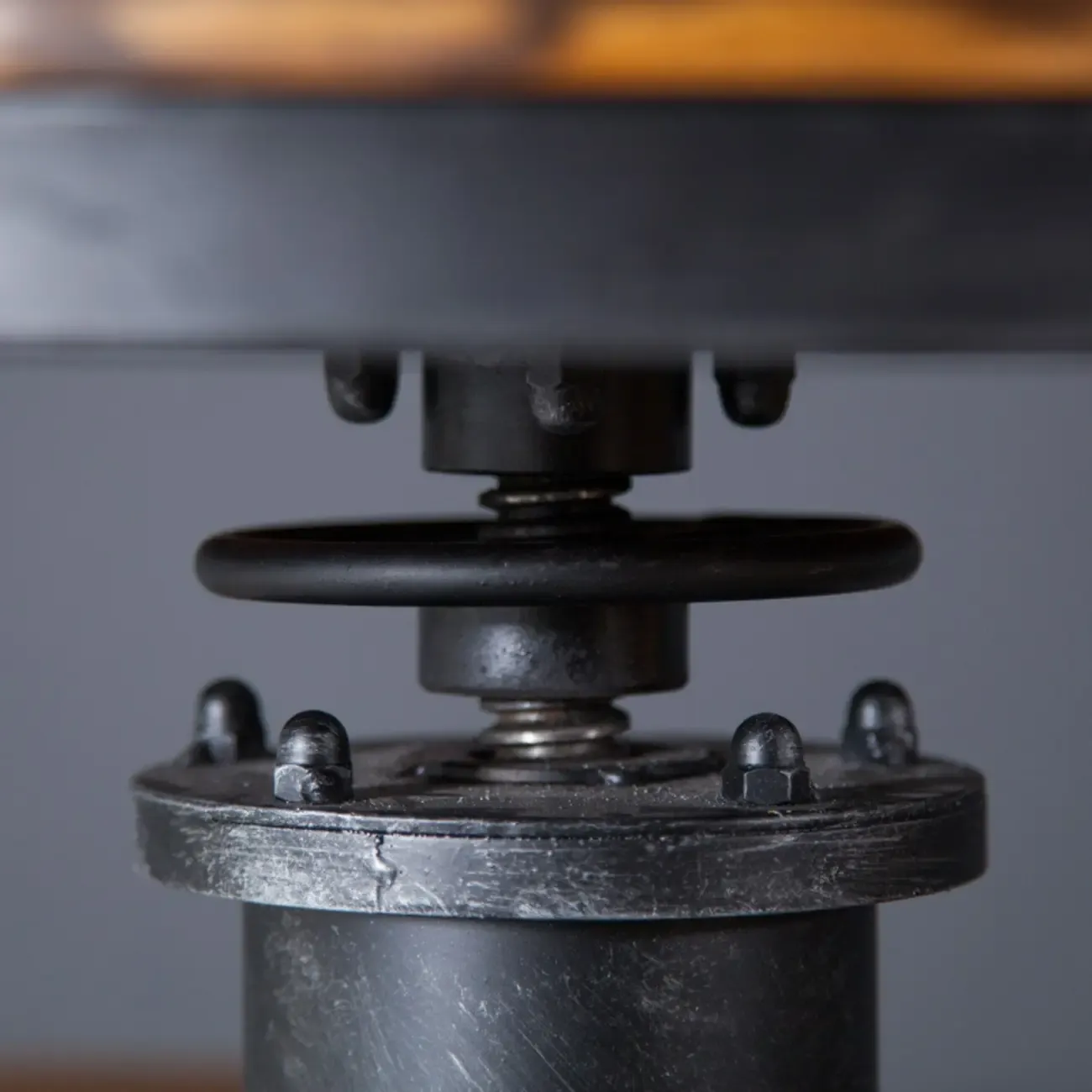 Adjustable Height Industrial Wood Metal Round Bar Table