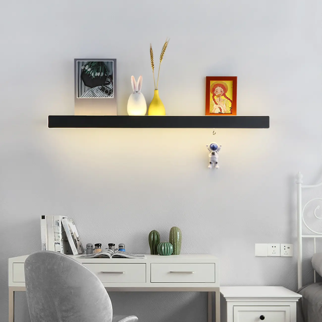 Modern up & Dowm Wall Light with Acrylic Shade Dimmable