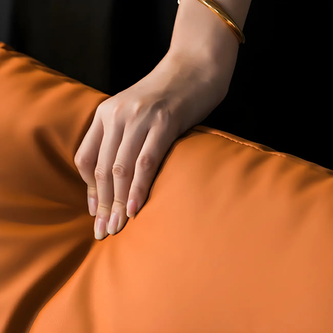 Modern Cat-Resistant Leather High Back Accent Chair