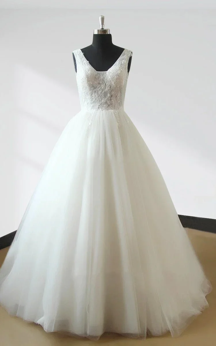 Ball Gown Tulle Lace Wedding Dress With Beading