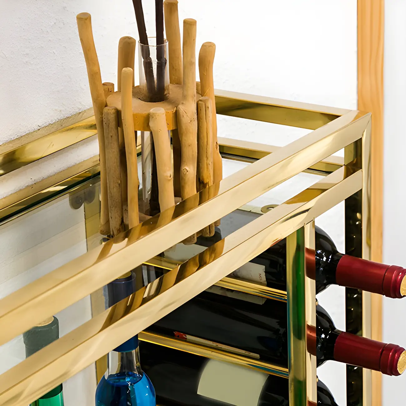 Luxury Metal Gold Wall-Mounted Open Wine Rack