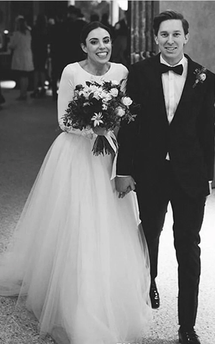 Elegant Long Sleeve Fitted Modest Jersey And Tulle Wedding Dress