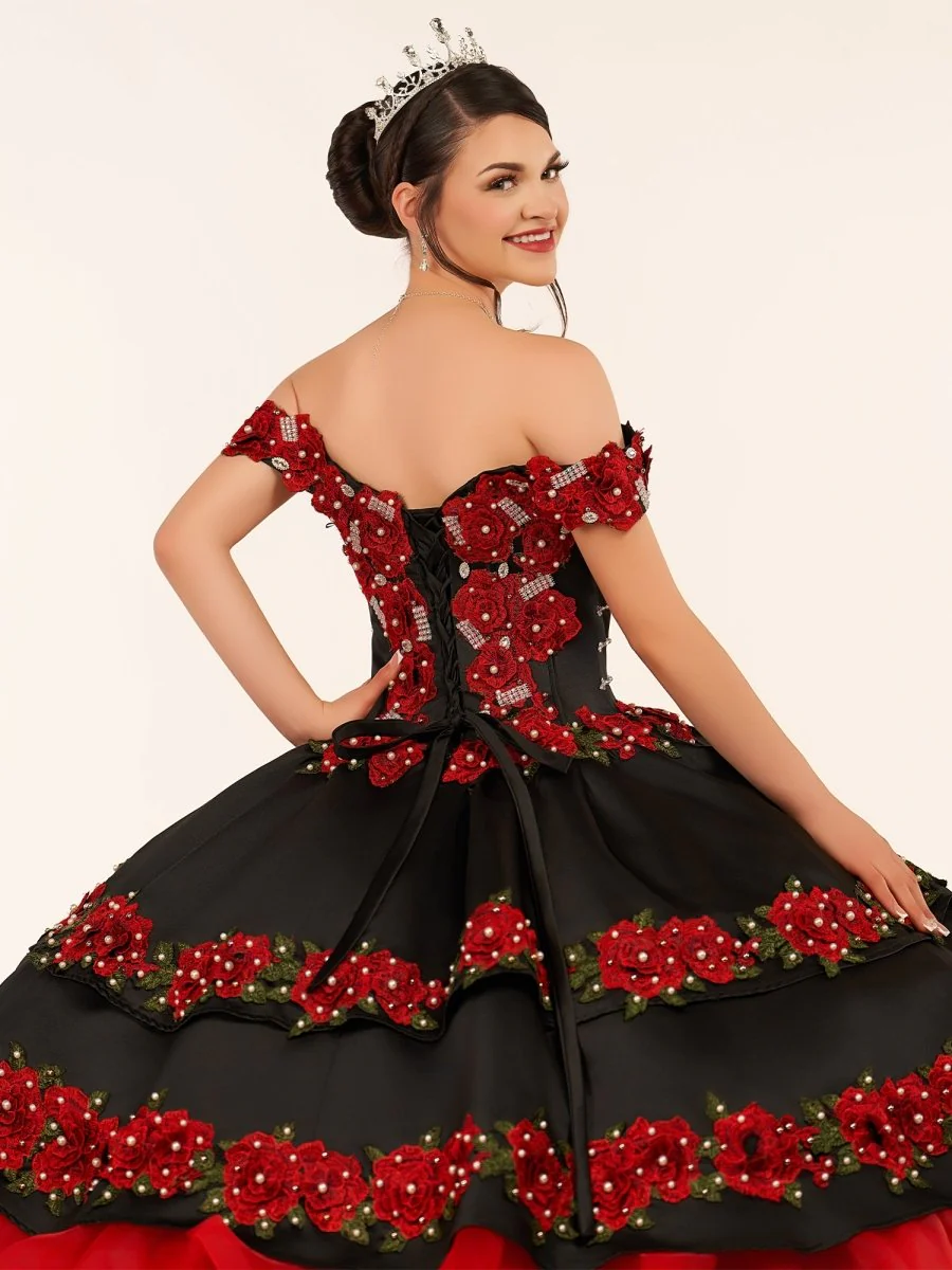 Red Off the Shoulder Quinceanera Dresses with Appliques