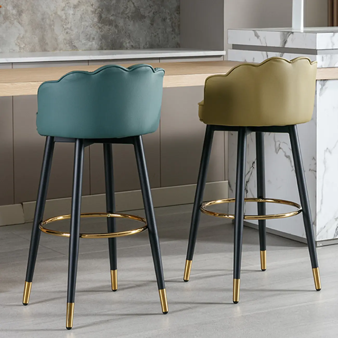 360¡ã Swivel Leather Bar Stool Counter Height