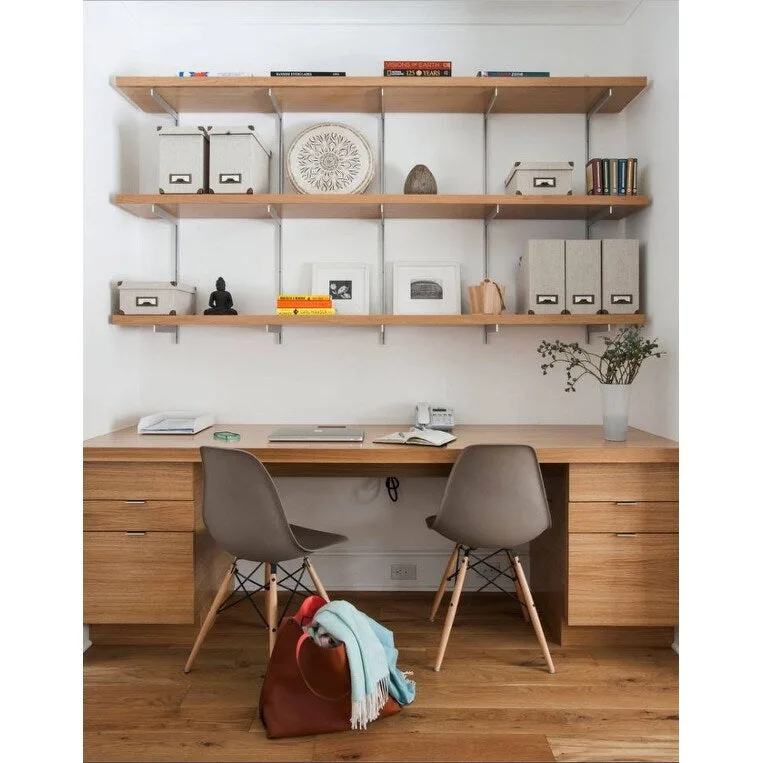 Set of 2 Mid-Century Modern Dining Chairs Armless Plastic Shell Seat with Natural Wooden Eiffel Leg Base, Red