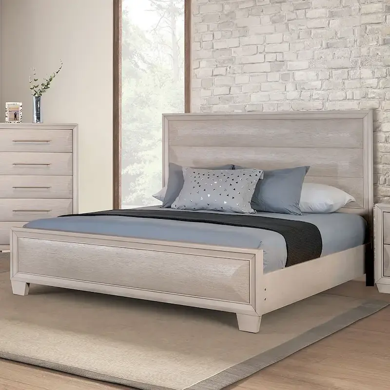 Furniture of America Chase Modern Rounded Wood Panel Bed