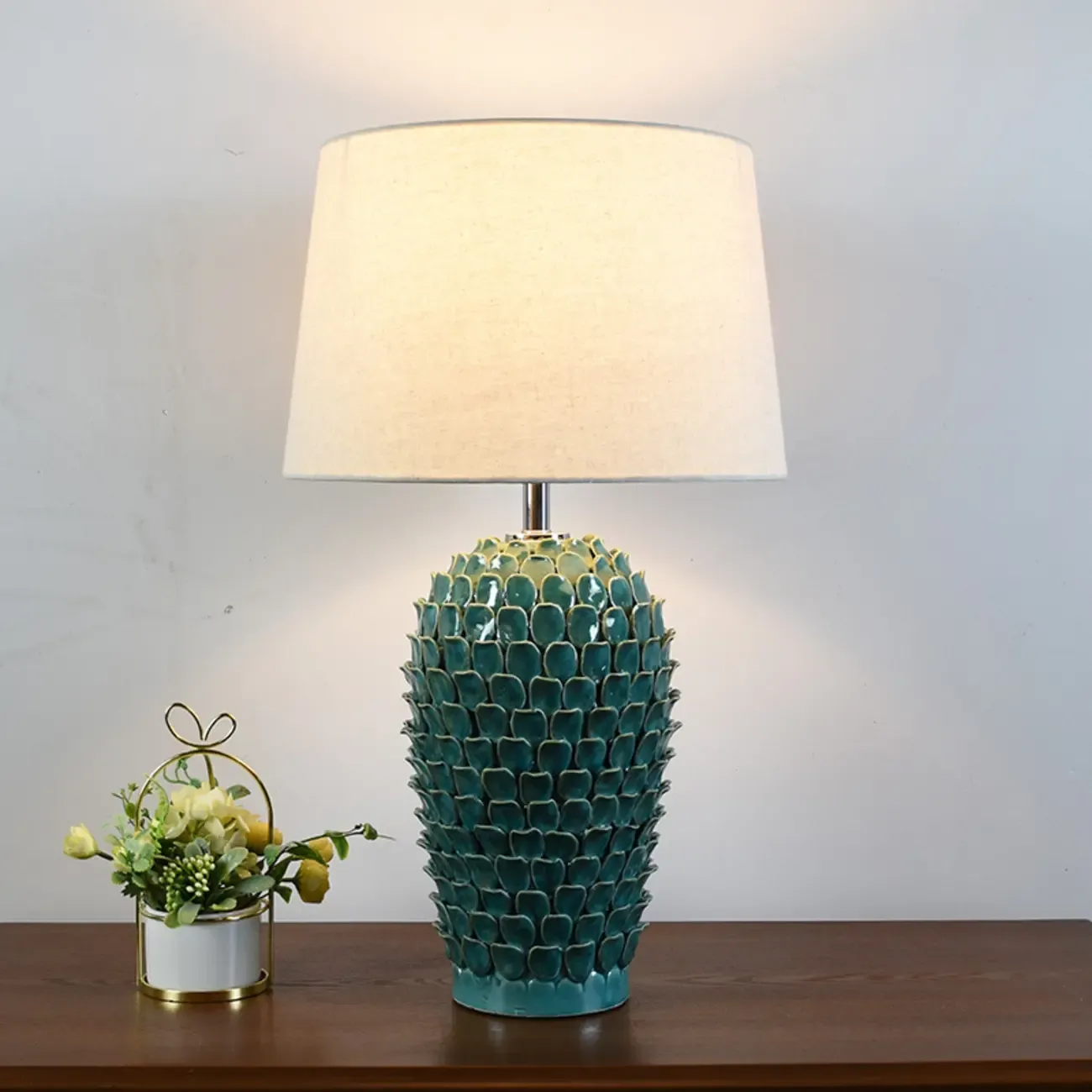 Green Ceramic Modern Table Lamp Plug-In for Living Room