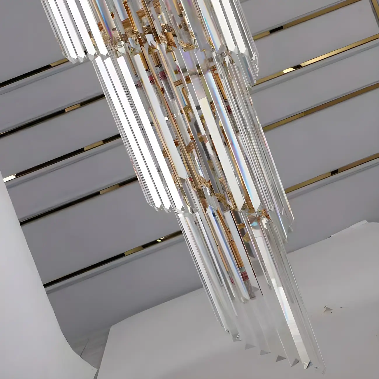 Luxurious Spiral Tiered LED Crystal Chandelier