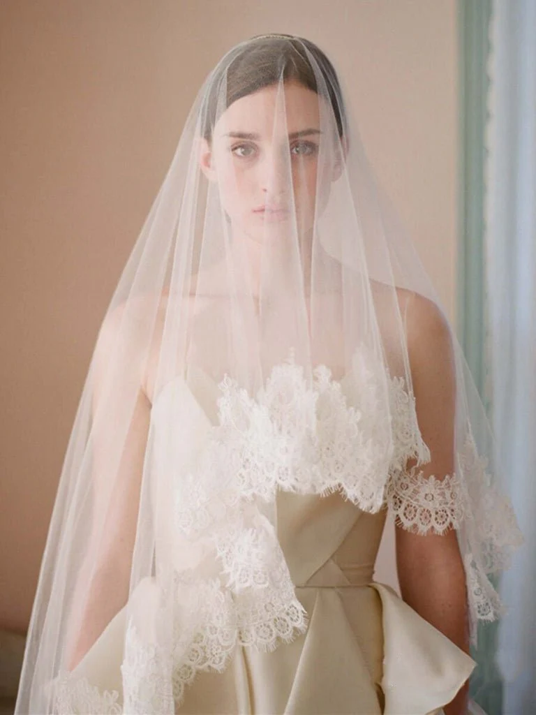 Traditional Drop Veils Ivory Tulle & Lace Wedding Veil