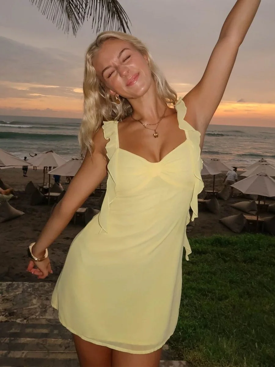 Yellow - Sheath Chiffon V Neck Short Homecoming & Cocktail Dresses with Ruffles
