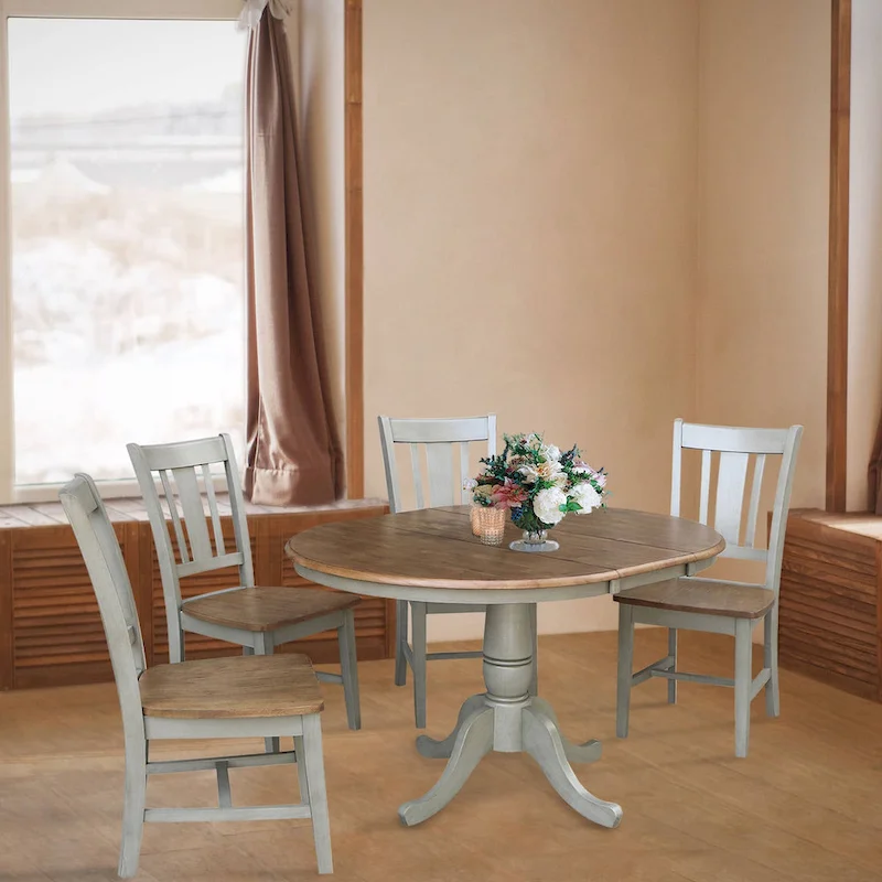 36 Round Extension Dining Table With 4 San Remo Chairs