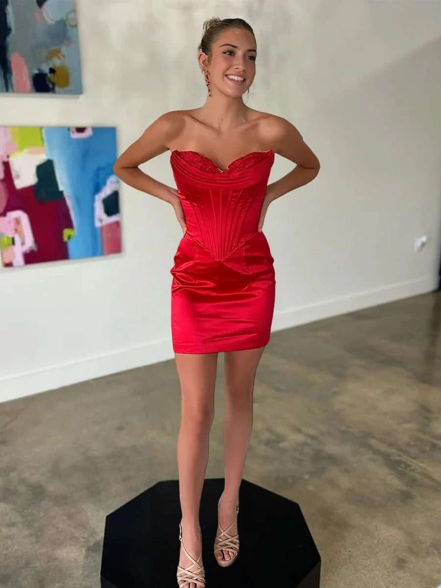 Red - Sheath Sweetheart Corset Homecoming Dresses with Appliques