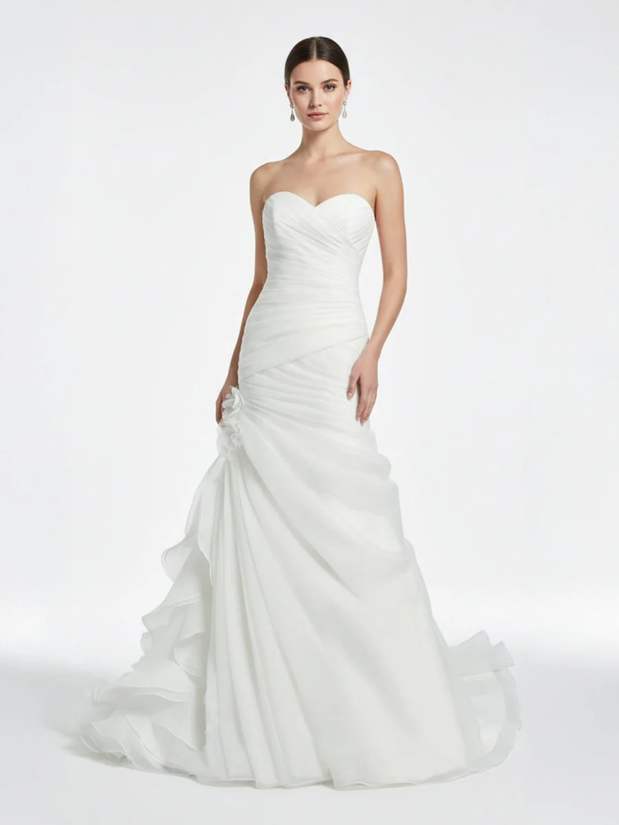 Sweetheart Mermaid Organza Wedding Dress With Ruching and Ruffles